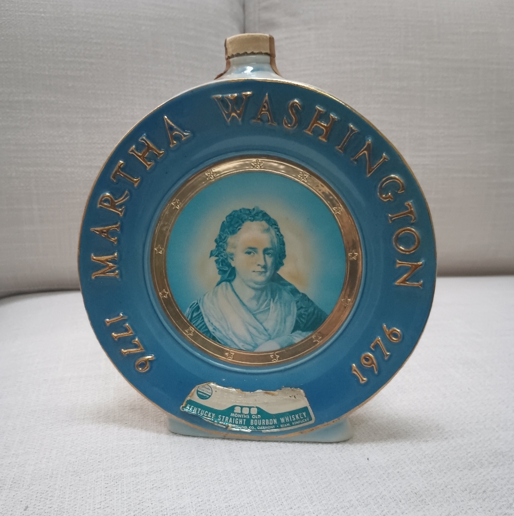 Jim Beam Martha Washington Bicentennial Commemorative Plate Bottle